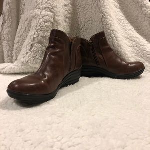 Croft & Barrow Ortholite Women’s Brown Ankle Boots
